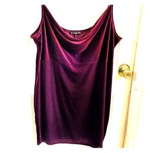 Spaghetti strap drape necked velvet dress